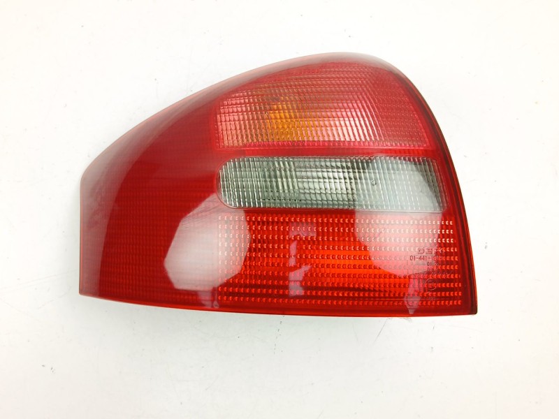 Recambio de piloto trasero izquierdo para audi a6 c5 (4b2, 4b4) 2.4 referencia OEM IAM 4B5945095B   Recambio de piloto trasero izquierdo para audi a6 c5 (4b2, 4b4) 2.4 referencia OEM IAM 4B5945095B