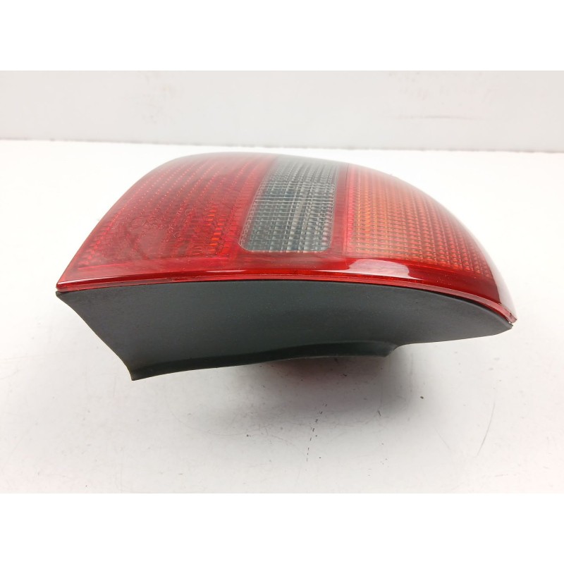 Recambio de piloto trasero izquierdo para audi a6 c5 (4b2, 4b4) 2.4 referencia OEM IAM 4B5945095B   Recambio de piloto trasero izquierdo para audi a6 c5 (4b2, 4b4) 2.4 referencia OEM IAM 4B5945095B