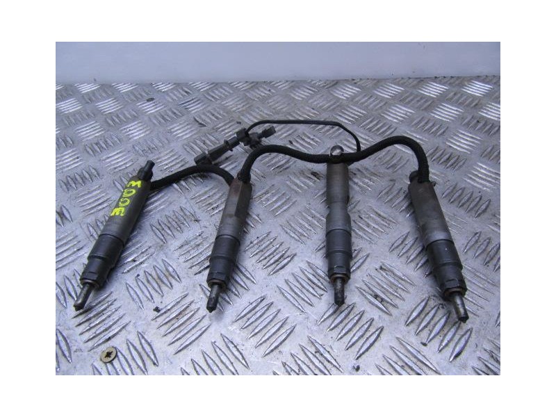 Recambio de inyectores (juego) : seat ibiza : 1.9 d- agp (68cv) [1999] para seat ibiza 1.9 d- agp referencia OEM IAM 028130203F 