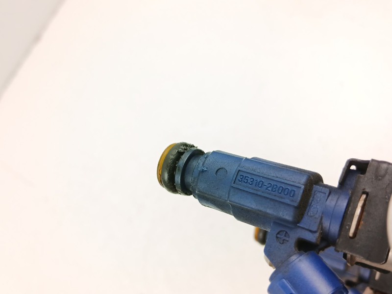 Recambio de inyectores juego para kia cee´d hatchback (ed) 1.4 cvvt referencia OEM IAM 353102B000  