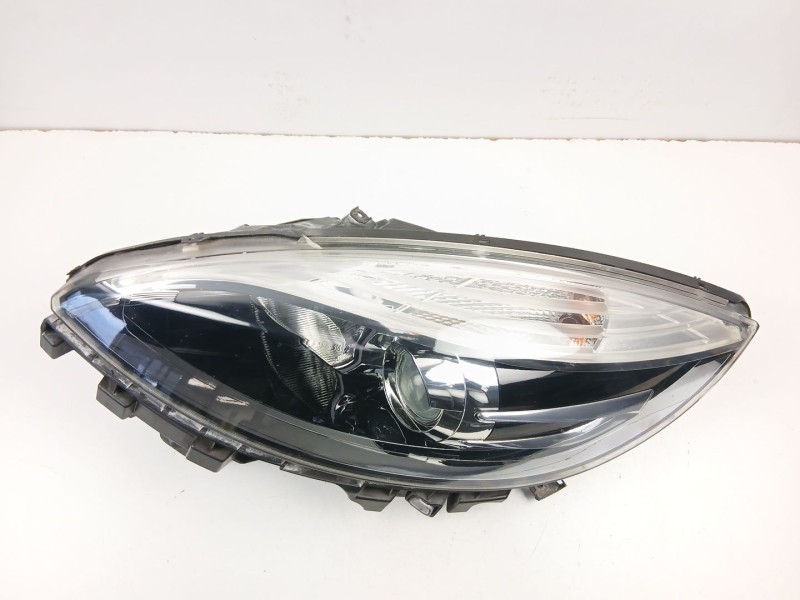 Recambio de faro izquierdo para renault scénic iii (jz0/1_) 1.5 dci referencia OEM IAM 260601946R  