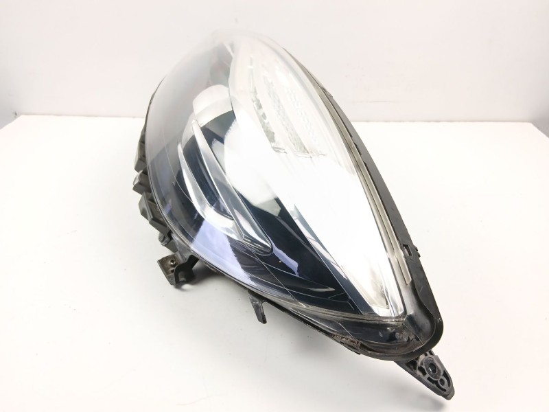 Recambio de faro izquierdo para renault scénic iii (jz0/1_) 1.5 dci referencia OEM IAM 260601946R  
