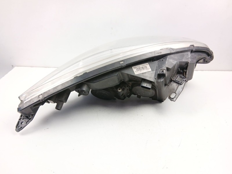 Recambio de faro izquierdo para renault scénic iii (jz0/1_) 1.5 dci referencia OEM IAM 260601946R  