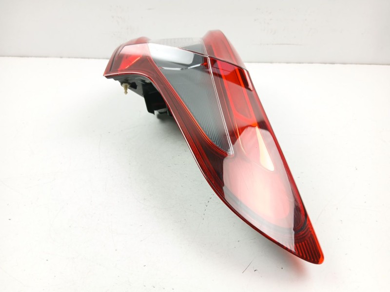 Recambio de piloto trasero derecho para nissan qashqai ii (j11, j11_) 1.2 dig-t referencia OEM IAM 26550HV00A  