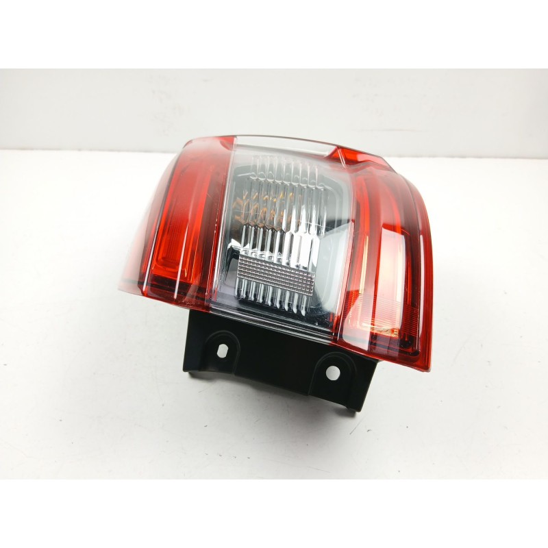 Recambio de piloto trasero derecho para nissan qashqai ii (j11, j11_) 1.2 dig-t referencia OEM IAM 26550HV00A  