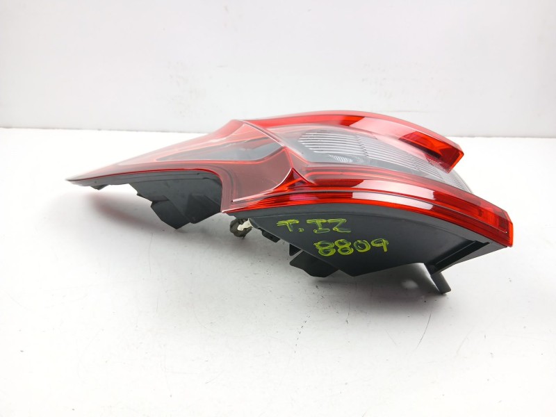 Recambio de piloto trasero izquierdo para nissan qashqai ii (j11, j11_) 1.2 dig-t referencia OEM IAM 26555HV00A  