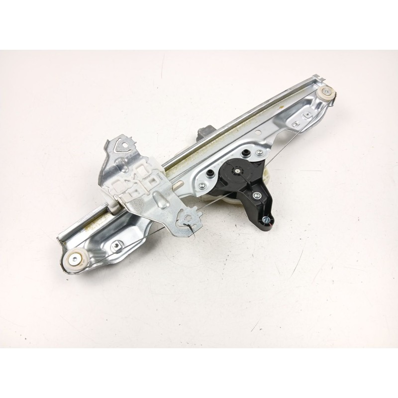 Recambio de elevalunas trasero derecho para nissan qashqai ii (j11, j11_) 1.2 dig-t referencia OEM IAM 82700HV00C  