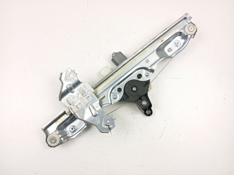 Recambio de elevalunas trasero derecho para nissan qashqai ii (j11, j11_) 1.2 dig-t referencia OEM IAM 82700HV00C  