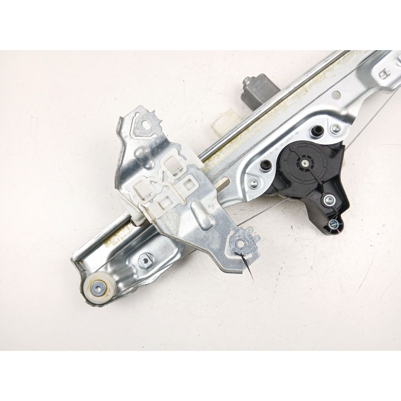 Recambio de elevalunas trasero derecho para nissan qashqai ii (j11, j11_) 1.2 dig-t referencia OEM IAM 82700HV00C  