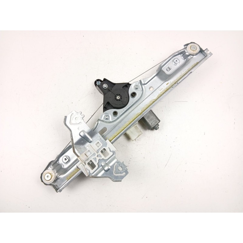 Recambio de elevalunas trasero izquierdo para nissan qashqai ii (j11, j11_) 1.2 dig-t referencia OEM IAM 82701HV00C  