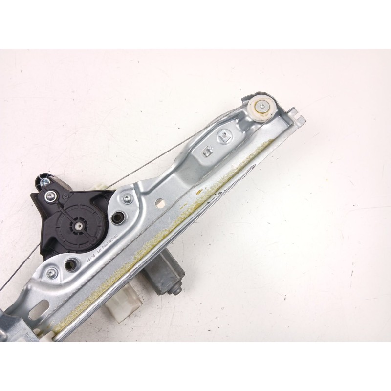 Recambio de elevalunas trasero izquierdo para nissan qashqai ii (j11, j11_) 1.2 dig-t referencia OEM IAM 82701HV00C  