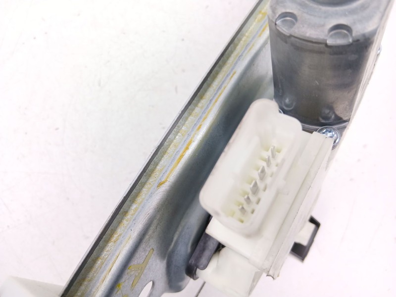 Recambio de elevalunas trasero izquierdo para nissan qashqai ii (j11, j11_) 1.2 dig-t referencia OEM IAM 82701HV00C  