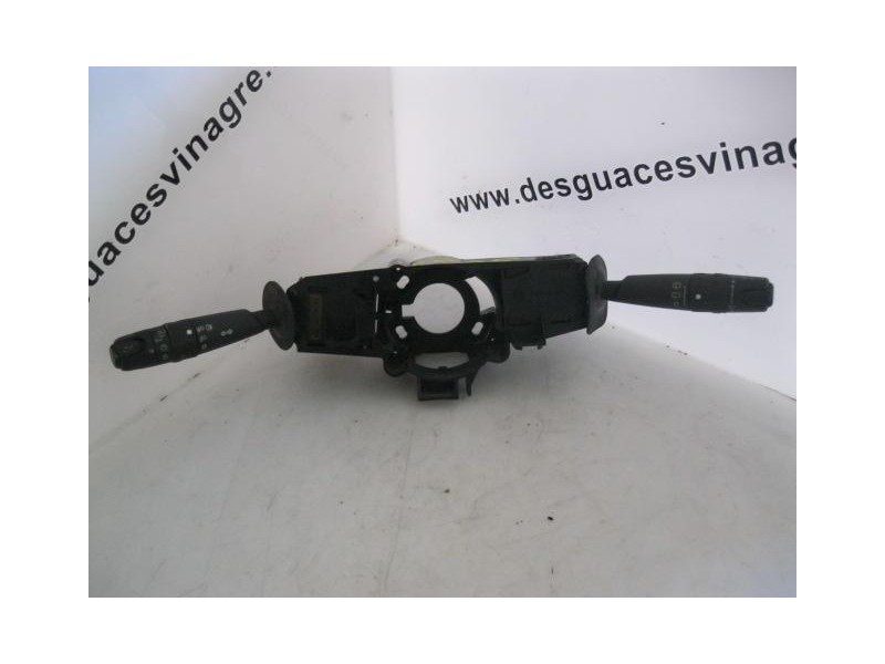 Recambio de mando luces y limpias : fiat ulysse : 1.9 jtd -p8c(108cv) 5p [1999] para fiat ulysse 1.9 jtd -p8c referencia OEM IAM