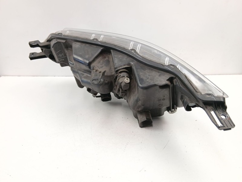 Recambio de faro derecho para nissan qashqai ii (j11, j11_) 1.2 dig-t referencia OEM IAM 26010HV05B  