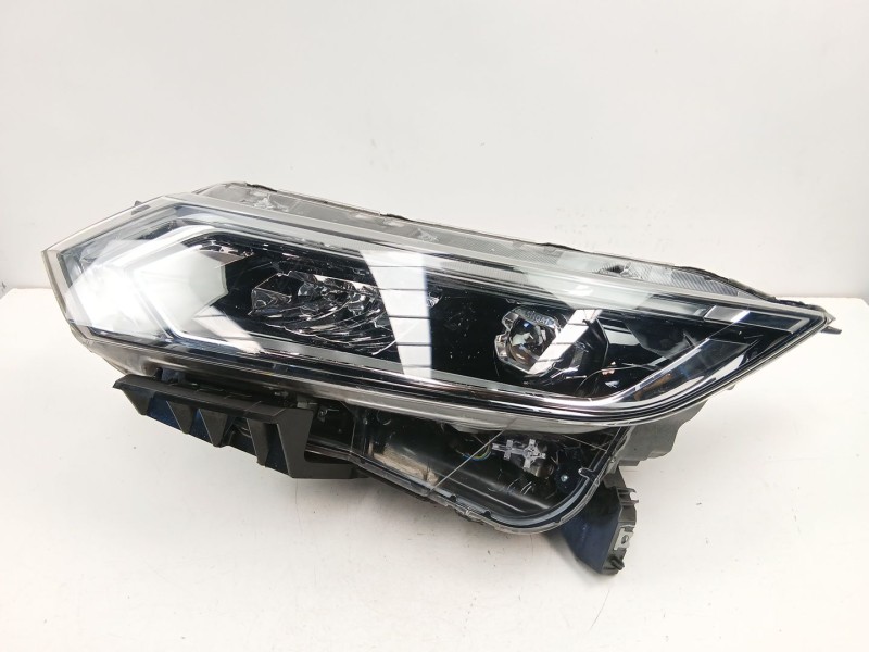 Recambio de faro izquierdo para nissan qashqai ii (j11, j11_) 1.2 dig-t referencia OEM IAM 26060HV05B  