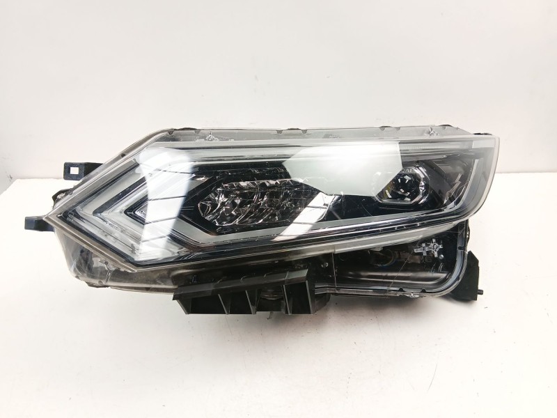 Recambio de faro izquierdo para nissan qashqai ii (j11, j11_) 1.2 dig-t referencia OEM IAM 26060HV05B  