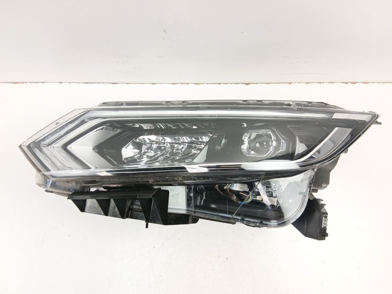 Recambio de faro izquierdo para nissan qashqai ii (j11, j11_) 1.2 dig-t referencia OEM IAM 26060HV05B  