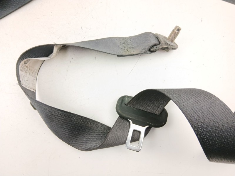 Recambio de cinturon seguridad trasero izquierdo para subaru forester 2.0 td referencia OEM IAM 64660SG051VH  