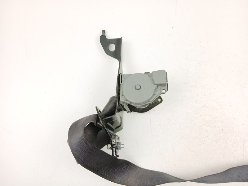 Recambio de cinturon seguridad trasero derecho para subaru forester 2.0 td referencia OEM IAM 64660SG041VH  