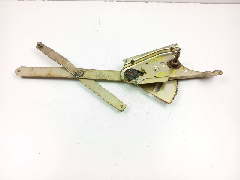 Recambio de elevalunas delantero izquierdo para renault 18 (134_) 1.6 (1341) referencia OEM IAM 7700702753  