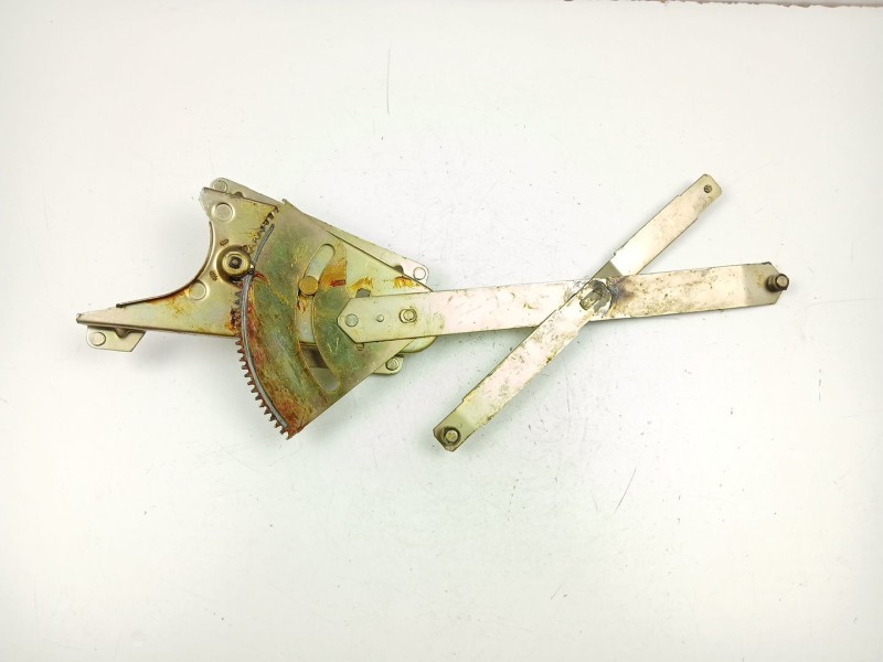 Recambio de elevalunas delantero izquierdo para renault 18 (134_) 1.6 (1341) referencia OEM IAM 7700702753  