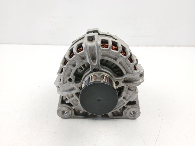Recambio de alternador para nissan qashqai ii (j11, j11_) 1.2 dig-t referencia OEM IAM 231004BE0B  