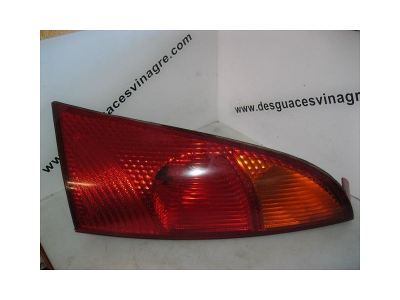 Recambio de piloto trasero dch. : ford focus : 1.8 td-ffda (100,64cv) 3p [2003] para ford focus 1.8 td-ffda referencia OEM IAM  