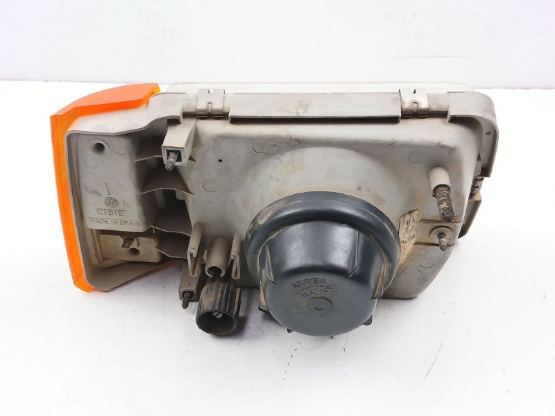 Recambio de faro izquierdo para seat marbella (28a) 0.9 referencia OEM IAM SE028930009D  