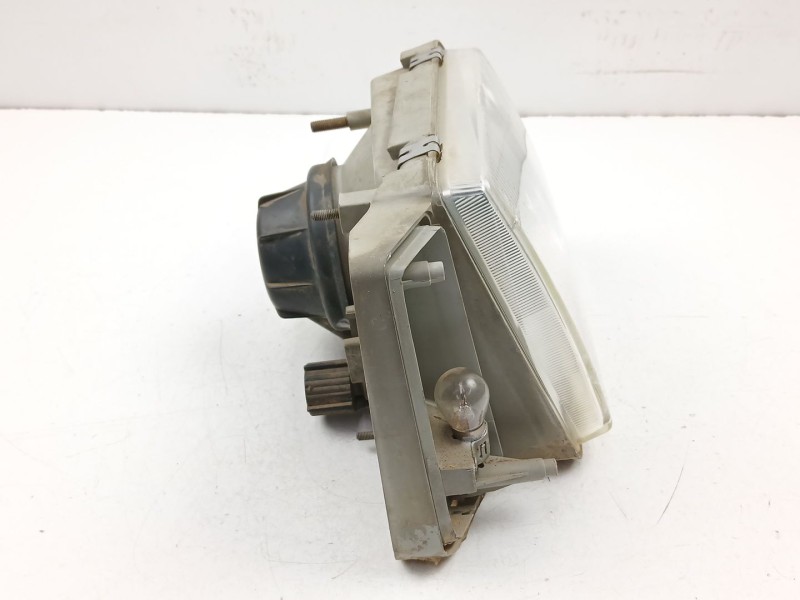 Recambio de faro derecho para seat marbella (28a) 0.9 referencia OEM IAM SE028930008D  