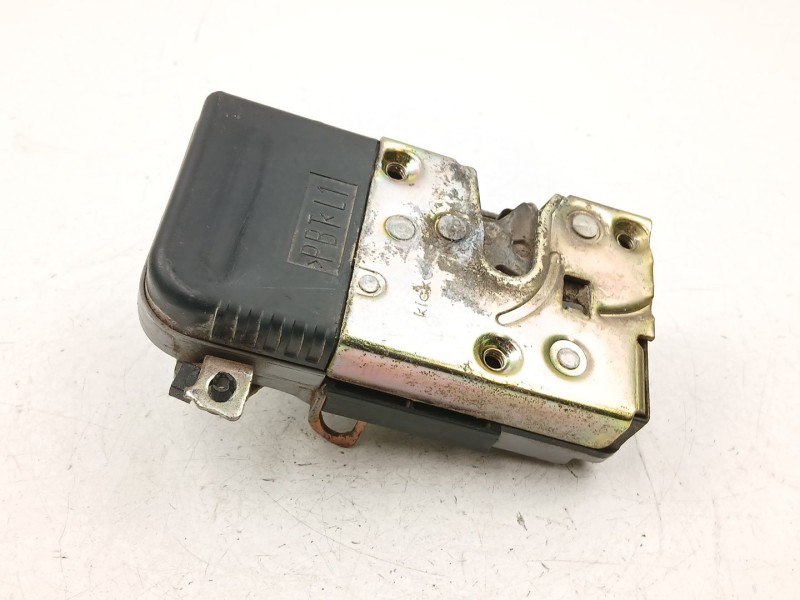 Recambio de cerradura puerta delantera izquierda para peugeot 206 berlina xr referencia OEM IAM 9135H3  