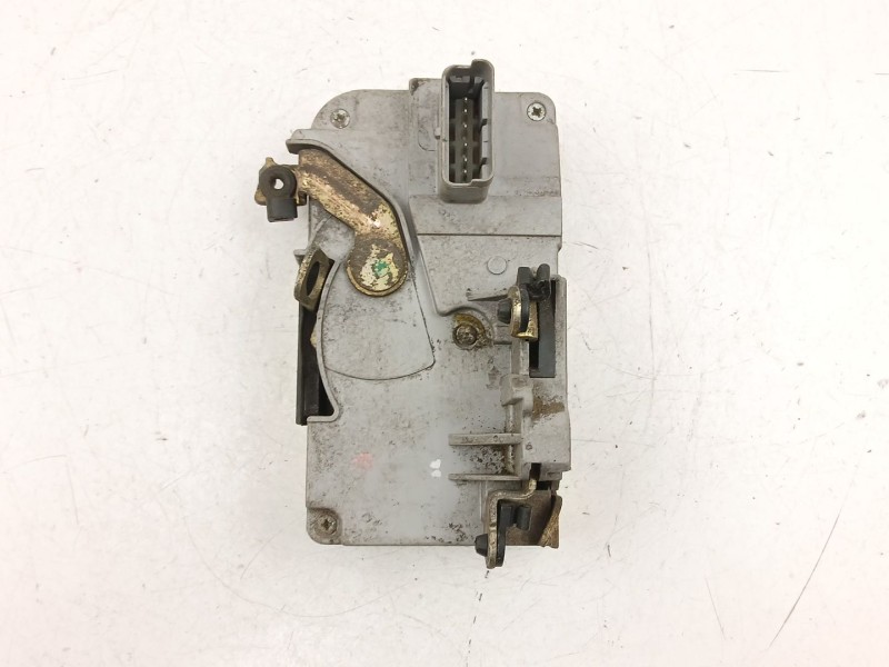 Recambio de cerradura puerta delantera derecha para peugeot 206 berlina xt referencia OEM IAM 9136J1  