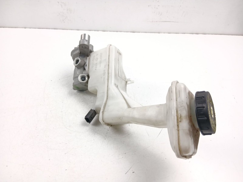 Recambio de bomba de freno para nissan qashqai ii (j11, j11_) 1.2 dig-t referencia OEM IAM 460104EH0A  