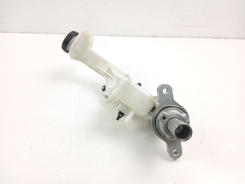 Recambio de bomba de freno para nissan qashqai ii (j11, j11_) 1.2 dig-t referencia OEM IAM 460104EH0A  