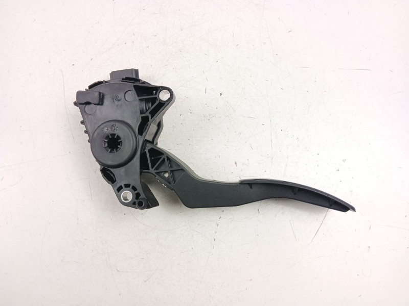 Recambio de potenciometro aceleracion para nissan qashqai ii (j11, j11_) 1.2 dig-t referencia OEM IAM 180024BA0B  6PV00997815