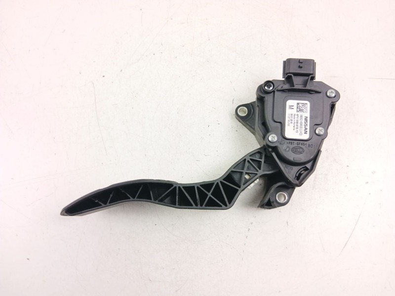 Recambio de potenciometro aceleracion para nissan qashqai ii (j11, j11_) 1.2 dig-t referencia OEM IAM 180024BA0B  6PV00997815