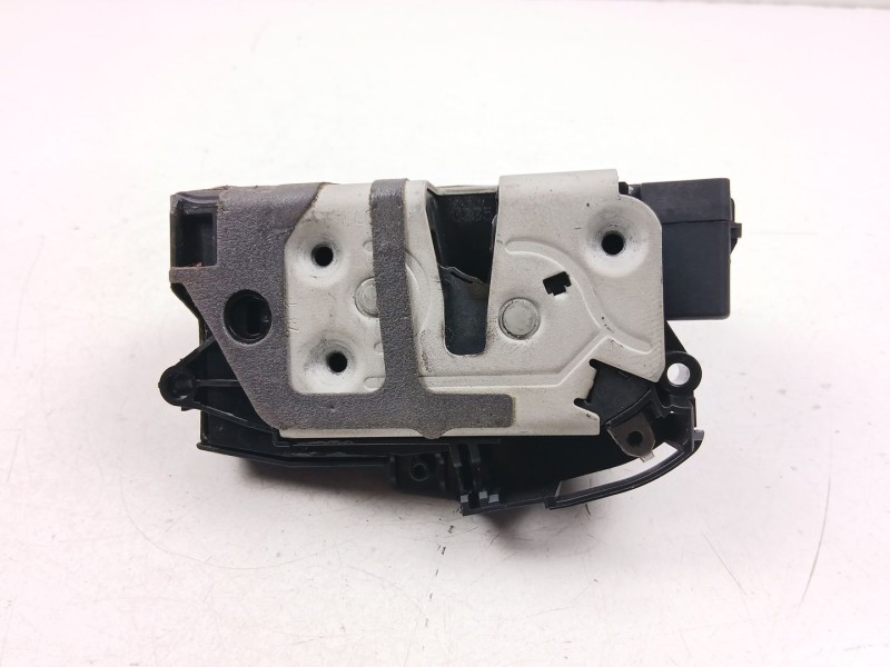 Recambio de cerradura puerta trasera izquierda para ford focus iii 1.0 ecoboost referencia OEM IAM BM5AA26413AG  
