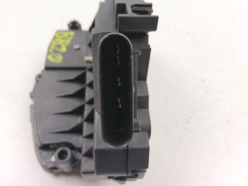 Recambio de cerradura puerta delantera derecha para ford focus iii 1.0 ecoboost referencia OEM IAM BM5AA21812BG  