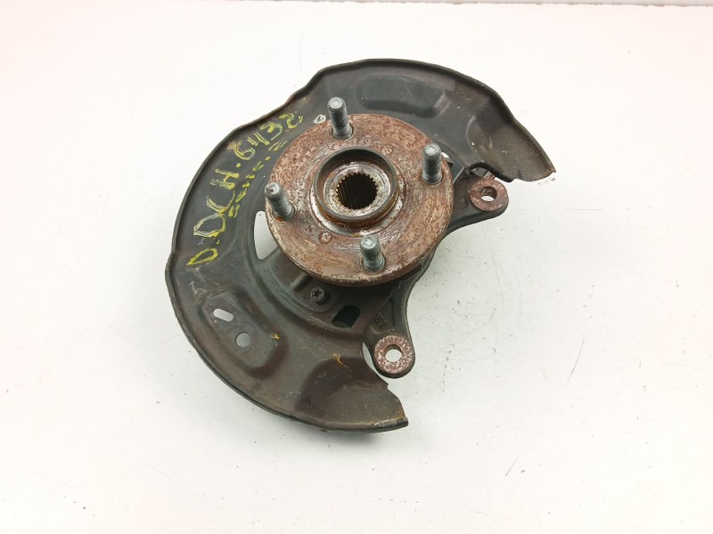 Recambio de mangueta delantera derecha para toyota yaris (_p9_) 1.33 vvt-i (nsp90_) referencia OEM IAM 432110D130  