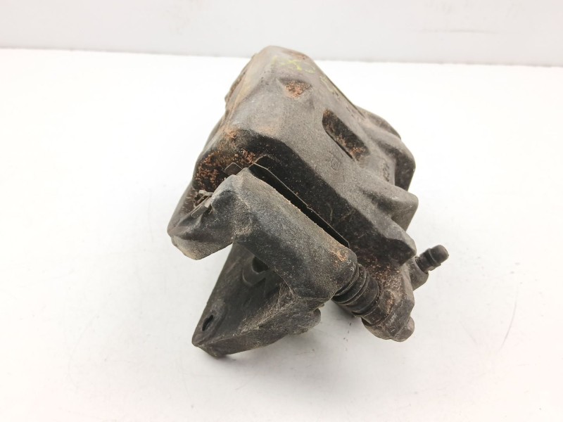 Recambio de pinza freno delantera derecha para subaru forester 2.0 td referencia OEM IAM 26292AG041  
