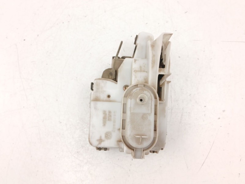 Recambio de cerradura puerta trasera derecha para volkswagen polo (6n2) 1.4 referencia OEM IAM 6N4839016C  