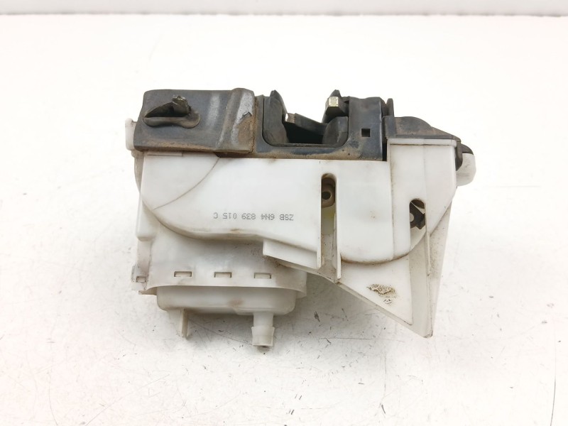 Recambio de cerradura puerta trasera izquierda para volkswagen polo (6n2) 1.4 referencia OEM IAM 6N4839015C  