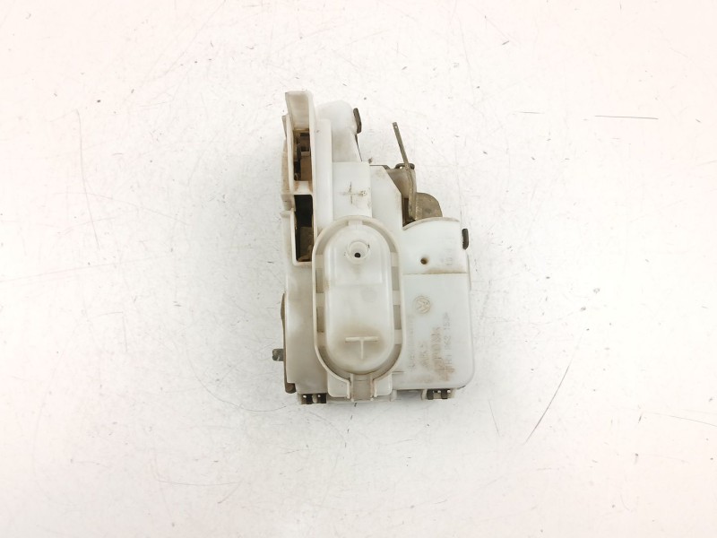 Recambio de cerradura puerta trasera izquierda para volkswagen polo (6n2) 1.4 referencia OEM IAM 6N4839015C  