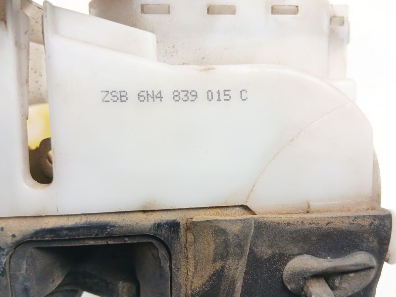 Recambio de cerradura puerta trasera izquierda para volkswagen polo (6n2) 1.4 referencia OEM IAM 6N4839015C  