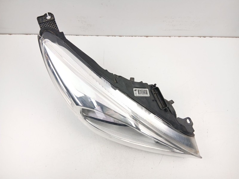 Recambio de faro derecho para ford focus iii 1.0 ecoboost referencia OEM IAM F1EB13W029AFA  