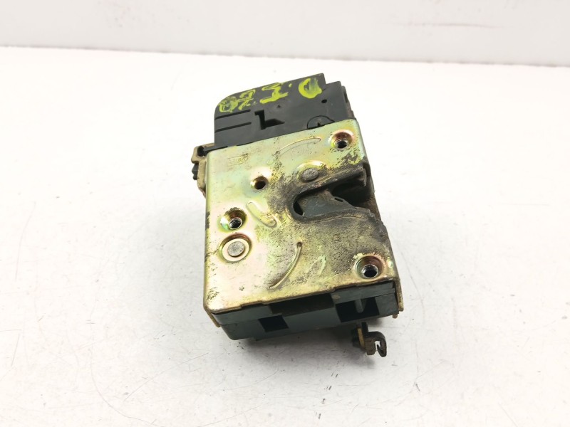 Recambio de cerradura puerta delantera izquierda para peugeot 206 hatchback (2a/c) 1.4 i referencia OEM IAM 9135H2  