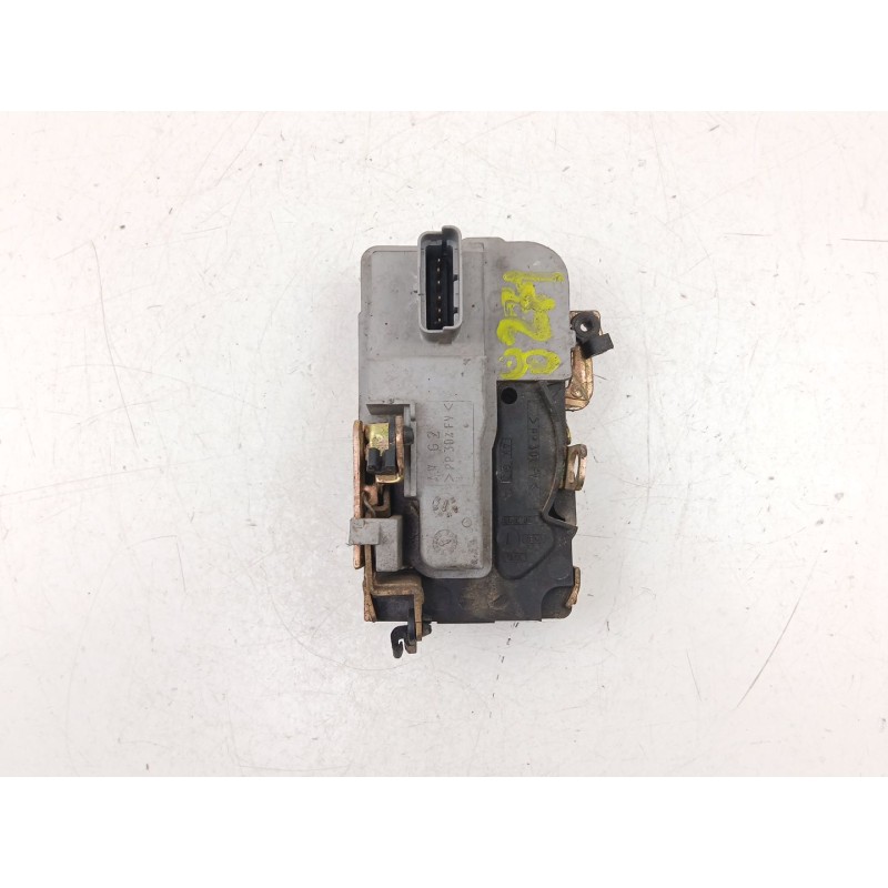 Recambio de cerradura puerta delantera izquierda para peugeot 206 hatchback (2a/c) 1.4 i referencia OEM IAM 9135H2  