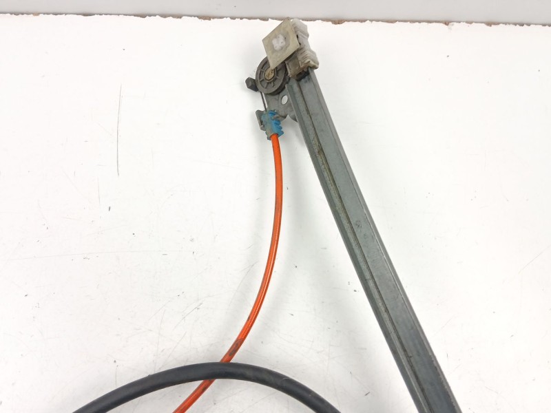 Recambio de elevalunas delantero izquierdo para peugeot 106 ii (1a_, 1c_) 1.1 i referencia OEM IAM 9221H2  