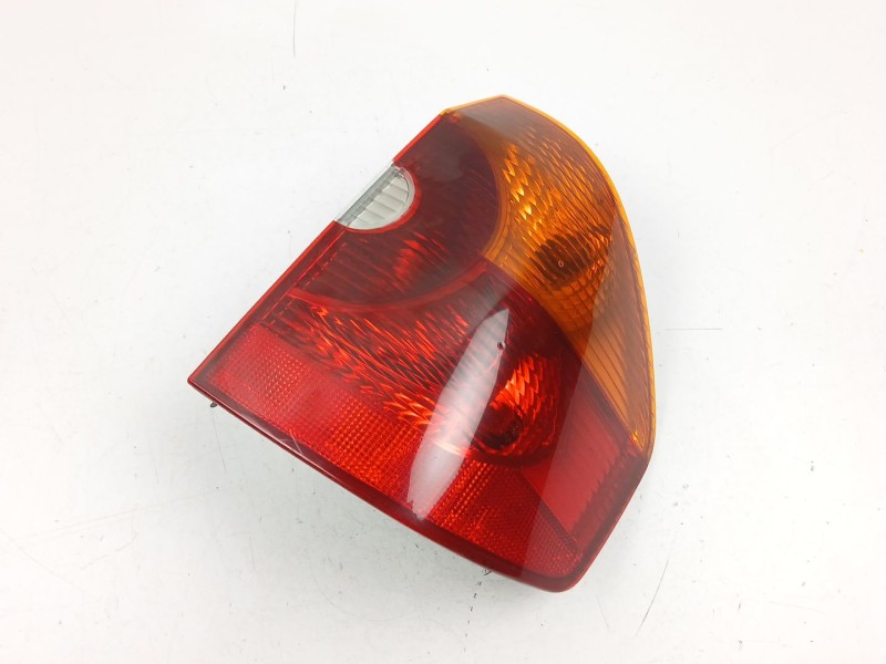 Recambio de piloto trasero derecho para bmw x3 (e83) 2.0 d referencia OEM IAM 63216990158  