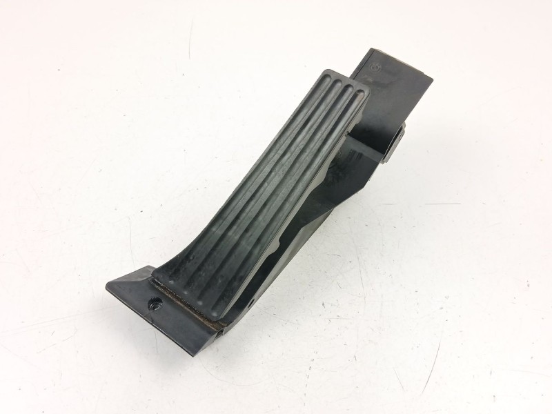 Recambio de potenciometro aceleracion para bmw x3 (e83) 2.0 d referencia OEM IAM 35426766931  