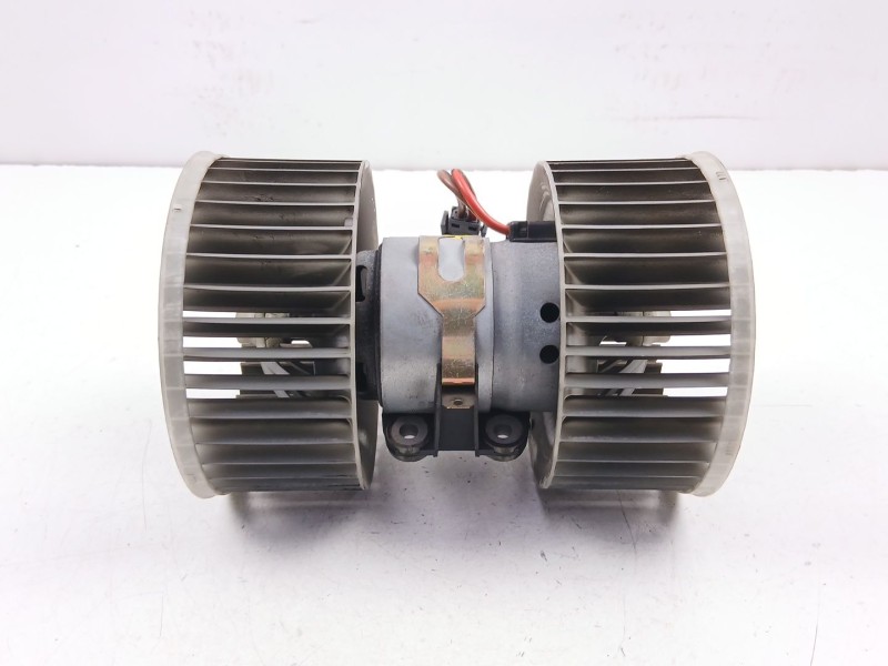 Recambio de motor calefaccion para bmw x3 (e83) 2.0 d referencia OEM IAM 64113453729  